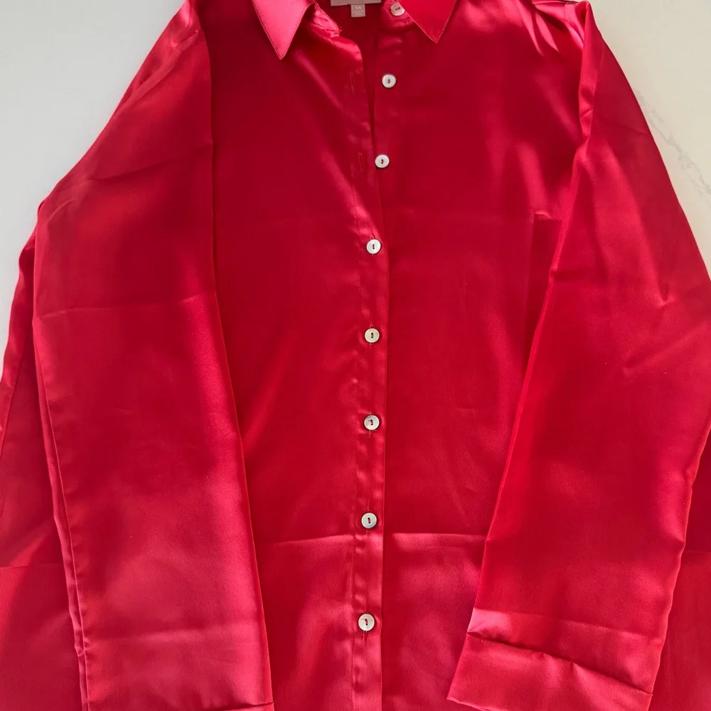 Show Me Your MuMu Shimmering Red Mini Skirt & Oversized Red Satin Button Blouse - Picture 4 of 7